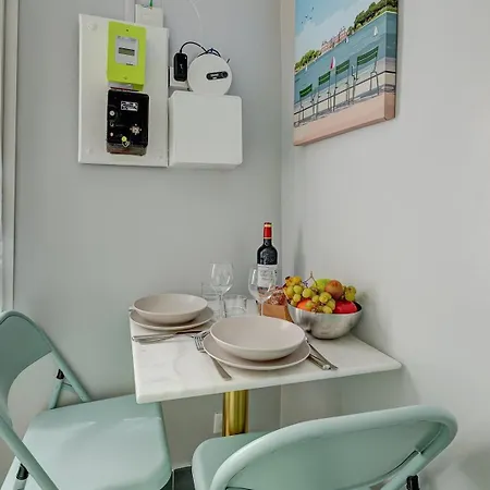 595 Lukas - Superbe A Apartment *